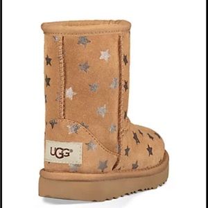 UGG Classic II Star Boot Toddler size 7! Excellent condition!